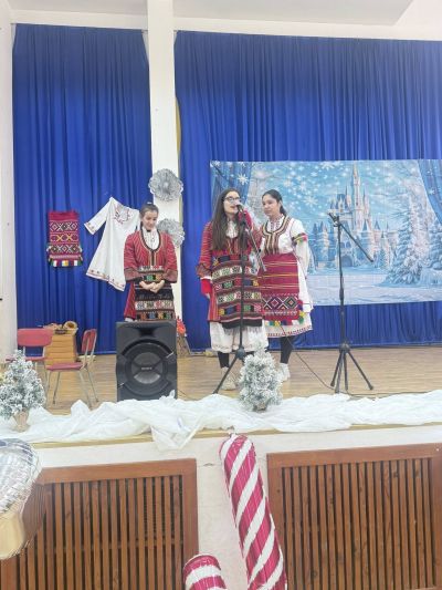 Коледно тържество в Професионална техническа гимназия 8