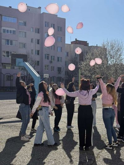 Ден на розовата фланелка  14